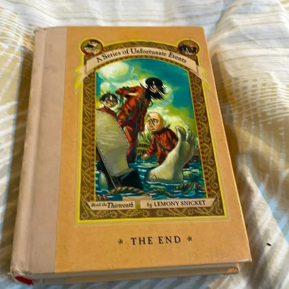 A Series if Unfortunate Events 13th Lemony Snicket Y2K GUC Book - Picture 1 of 3